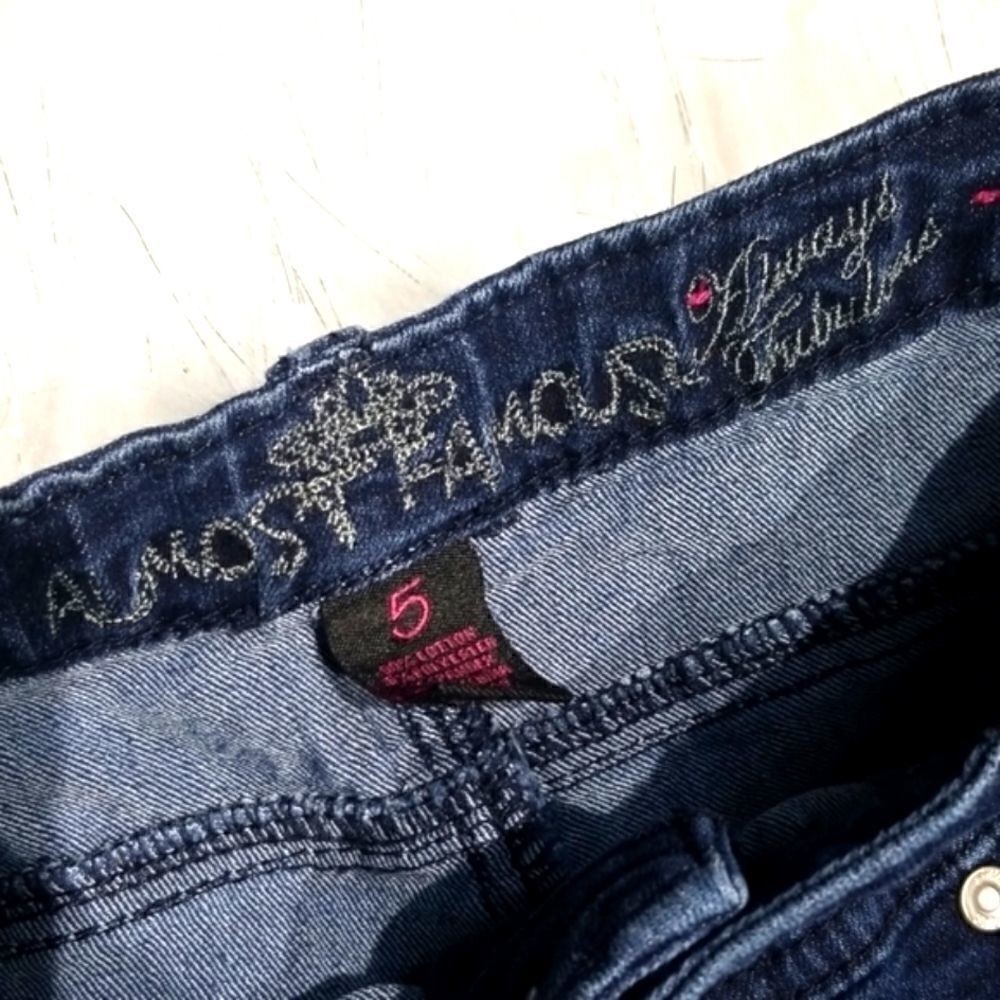 Almost Famous Button Fly High Rise Jeans - Picture 3 of 5